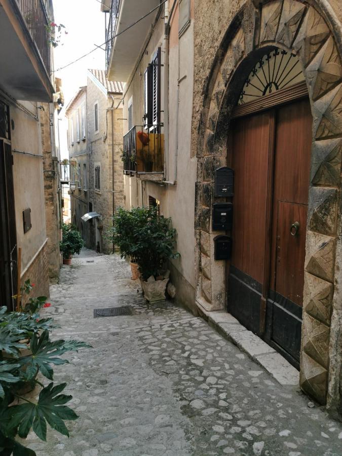 Ferienwohnung Casa D'Arte Vintage L&B - 170Metri Da Pepe In Grani Caiazzo Exterior foto